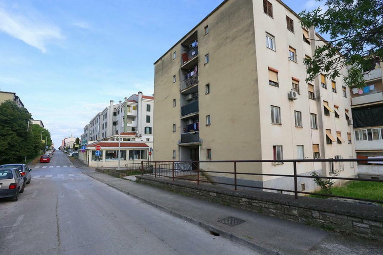 Apartment Anna With Free Private Parking Pula Dış mekan fotoğraf