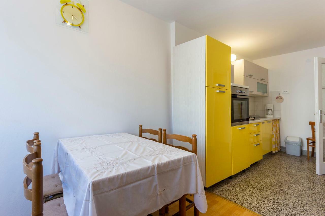Apartment Anna With Free Private Parking Pula Dış mekan fotoğraf